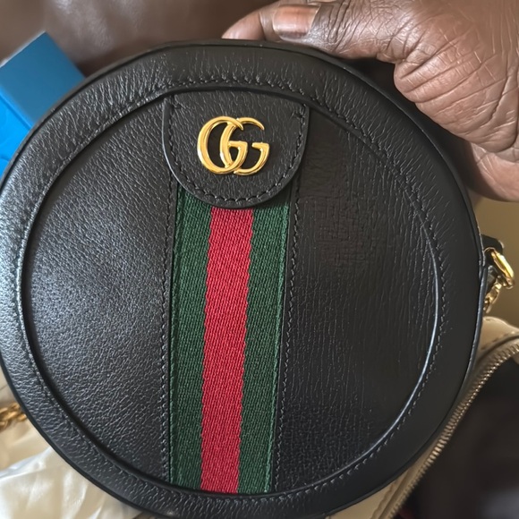 Gucci Black and Gold Crossbody Bag with Iconic GG Logo - Picture 7 of 7